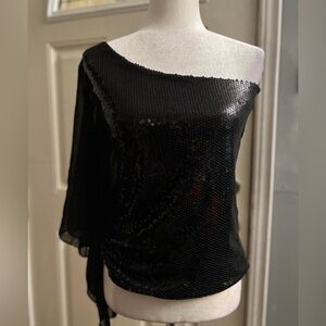 WDNY One shoulder sequin black top